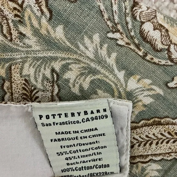 Pottery Barn Table Runner - Picture 1 of 2